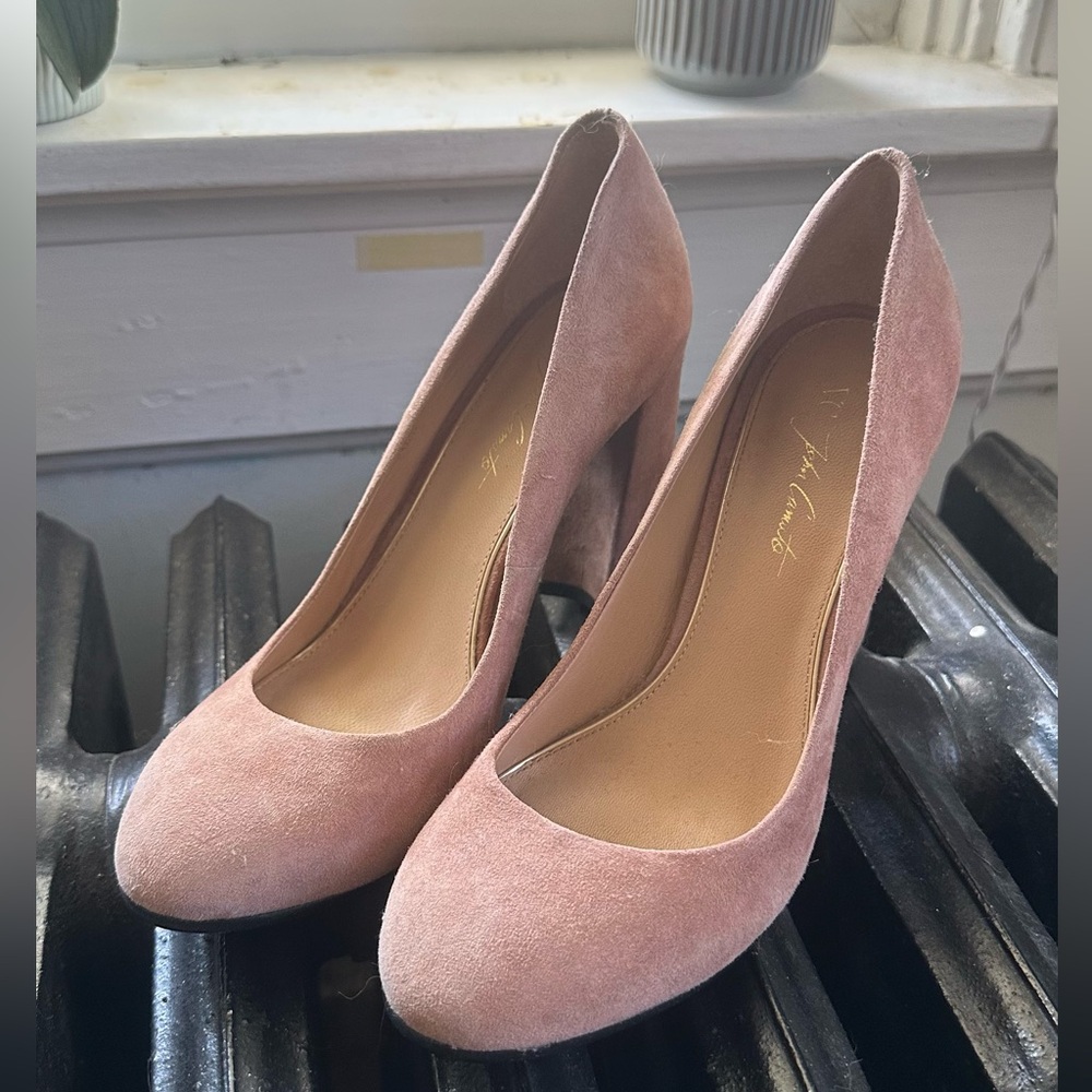 Jessica Simpson Pink Suede Heels